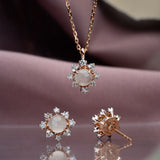 Warisan Sakura Necklace (18KT)